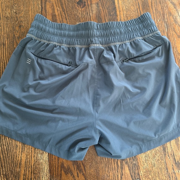 Free Fly Apparel Women's Charcoal Athletic Shorts - Picture 4 of 4
